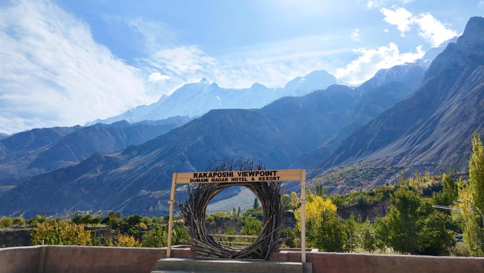 Dumani Nagar Hotel & Resort Karimabad  外观 照片