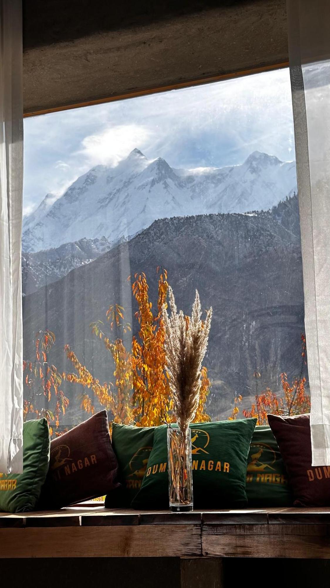 Dumani Nagar Hotel & Resort Karimabad  外观 照片